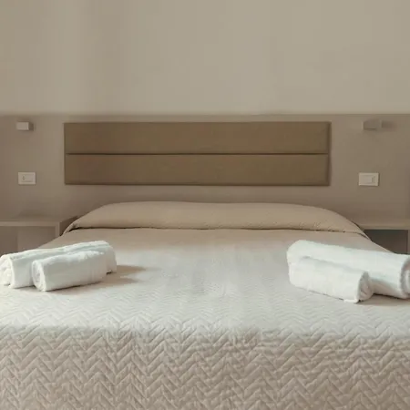 Otel Lux 3*
